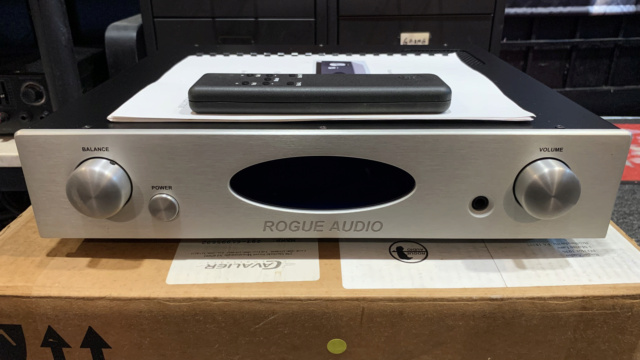 Rogue Audio RP-1 Preamplifier (Used) SOLD Img_4715