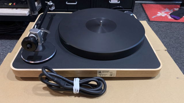 Clearaudio Concept Turntable With Concept MC Cartridge Wood Chassis (Used) Img_4730