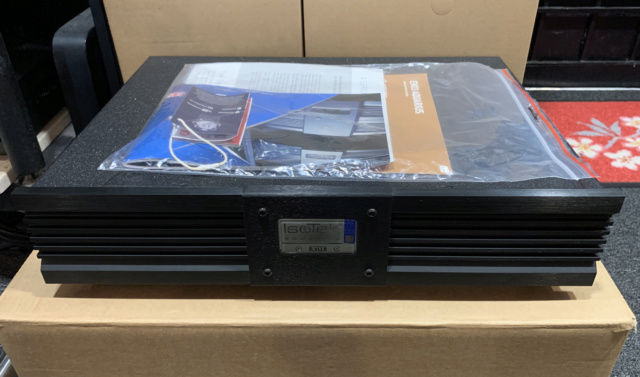 Isotek Evo3 Aquarius AC Power Conditioner (Sold) Img_4731