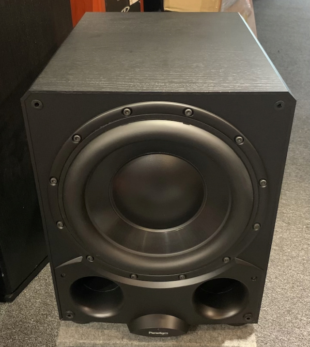 Paradigm DSP-3200 12 inch Active Subwoofer (Used) Img_6410
