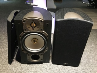 Paradigm Reference Studio 20 v5 Bookshelf Speaker Used SOLD Img_6512