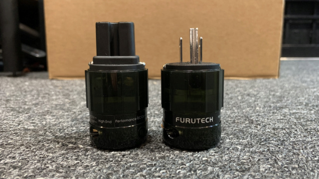 Furutech FI-28M (R) US Plug + FI-28 (R) Connectors (Sold) Img_6828