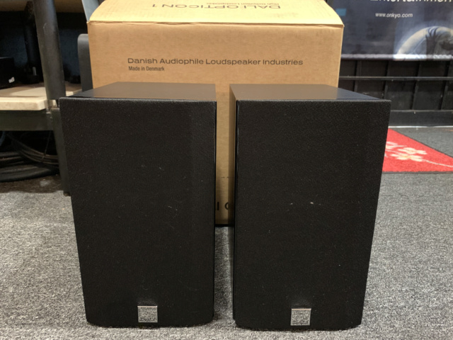 Dali Opticon 1 Bookshelf Speaker with Original Box (Made In Denmark) (Used) Img_7677