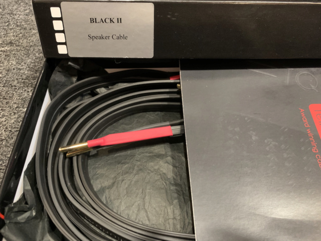 Tellurium Q Black II Speaker Cable 3m with Jumper (SOLD) Img_7834