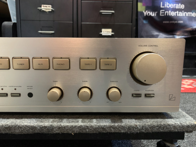 Luxman A-353 Integrated Stereo Amplifier (Used) Img_8213