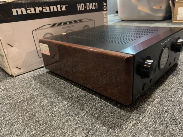 Marantz HD-DAC1 Headphone Amplifier with DAC (Used) Img_9335