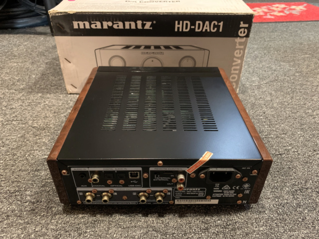 Marantz HD-DAC1 Headphone Amplifier with DAC (Used) Img_9411