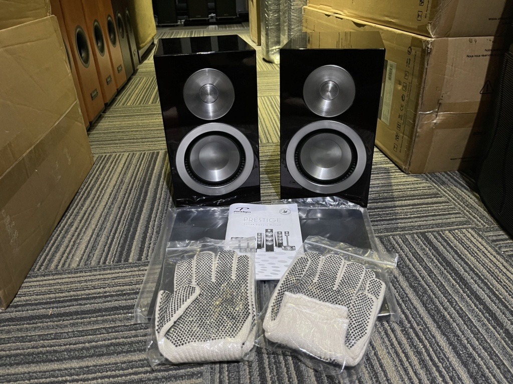 Paradigm Prestige 15B Bookshelf Speaker (Used) Tempim51