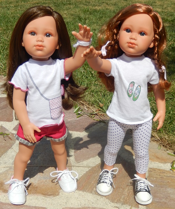 poupées LLORENS : Sophie et Angelina, nouvelles robes 17/8 Dscn9510