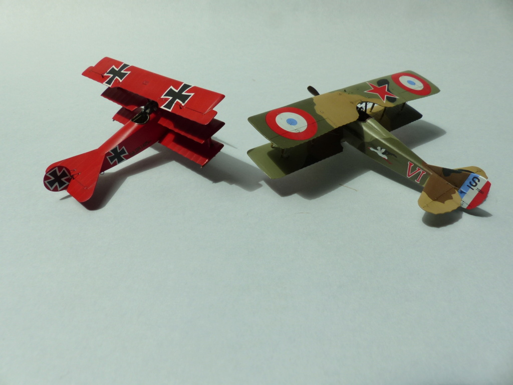 FINI Les couples part 4 : les as des as GM1 SPAD XIII et Fokker Dr.I (1918) P1030145