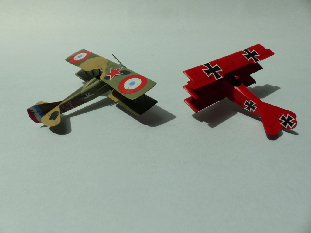 FINI Les couples part 4 : les as des as GM1 SPAD XIII et Fokker Dr.I (1918) P1030147