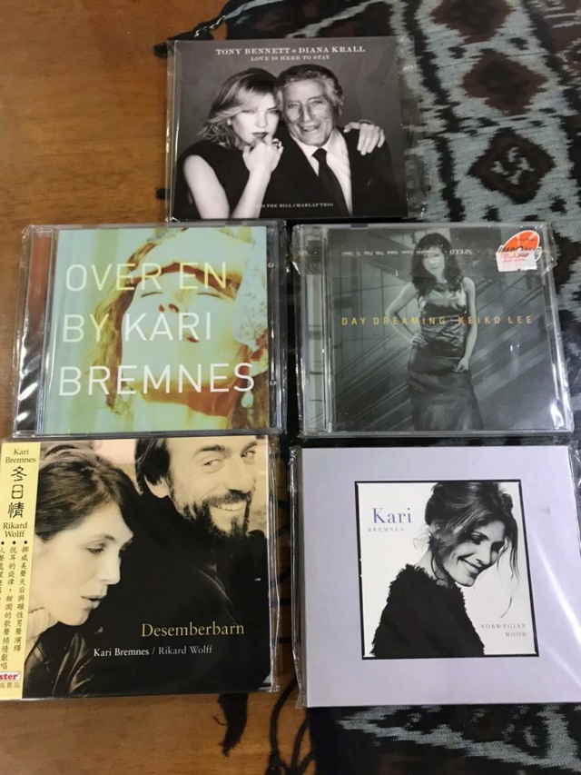 Used CDs - Female Jazz/Pop/Folk Singers P218