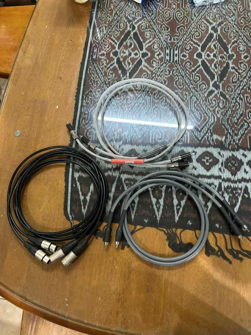 RCA and XLR cables Pic113