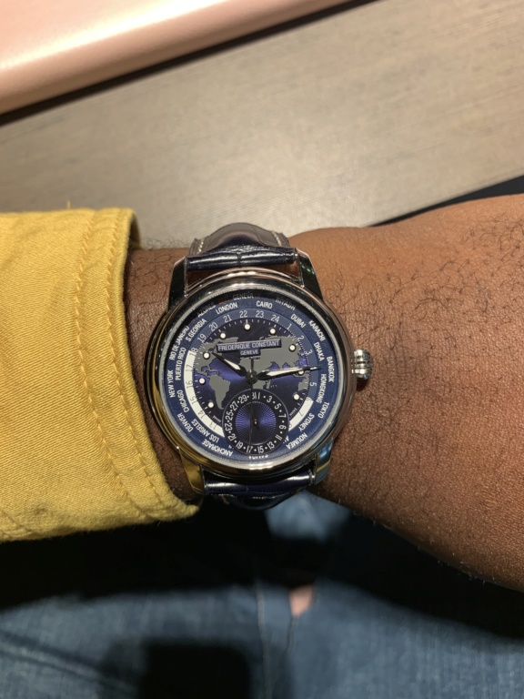 constant - News : Frederique Constant Worldtimer Navy Blue - Page 5 Afd6be10