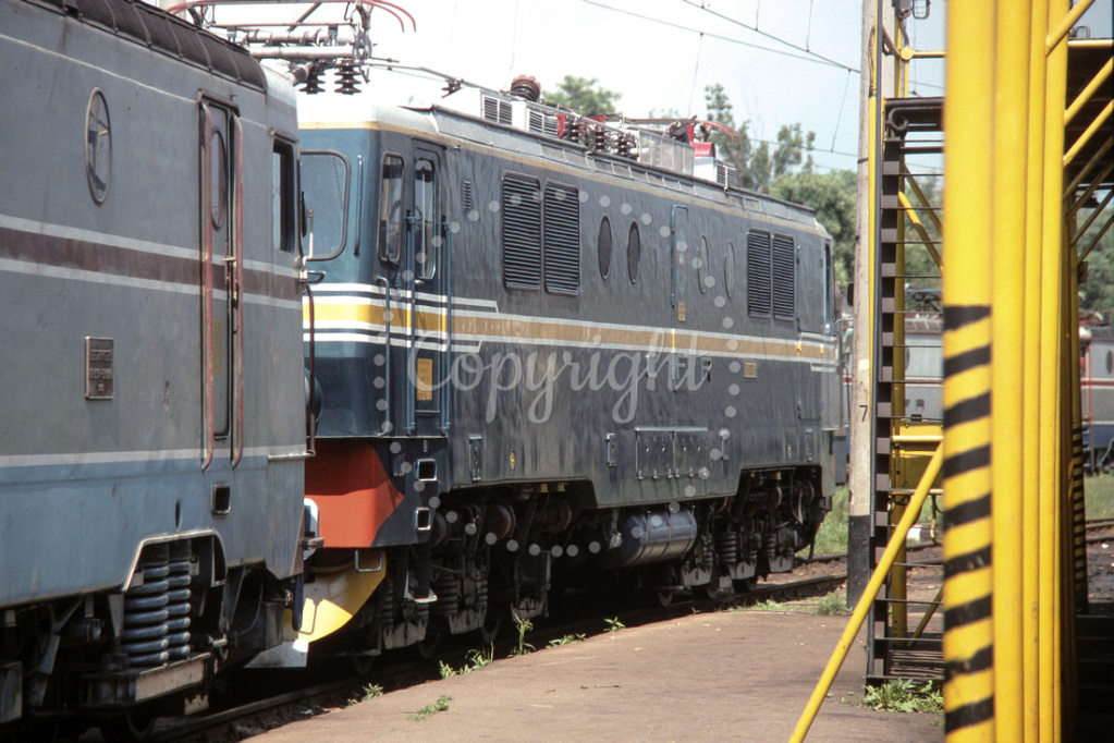 Locomotive clasa 66/67, 70/71 SI 64. - Pagina 28 P3013910
