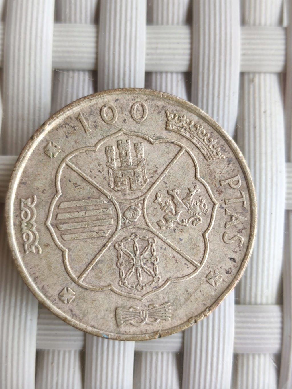 Dudas moneda 100 pesetas Franco 1966*67 Whatsa12