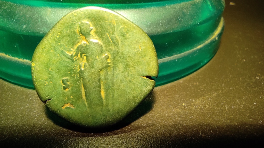 A identificar moneda Romana Img_2026