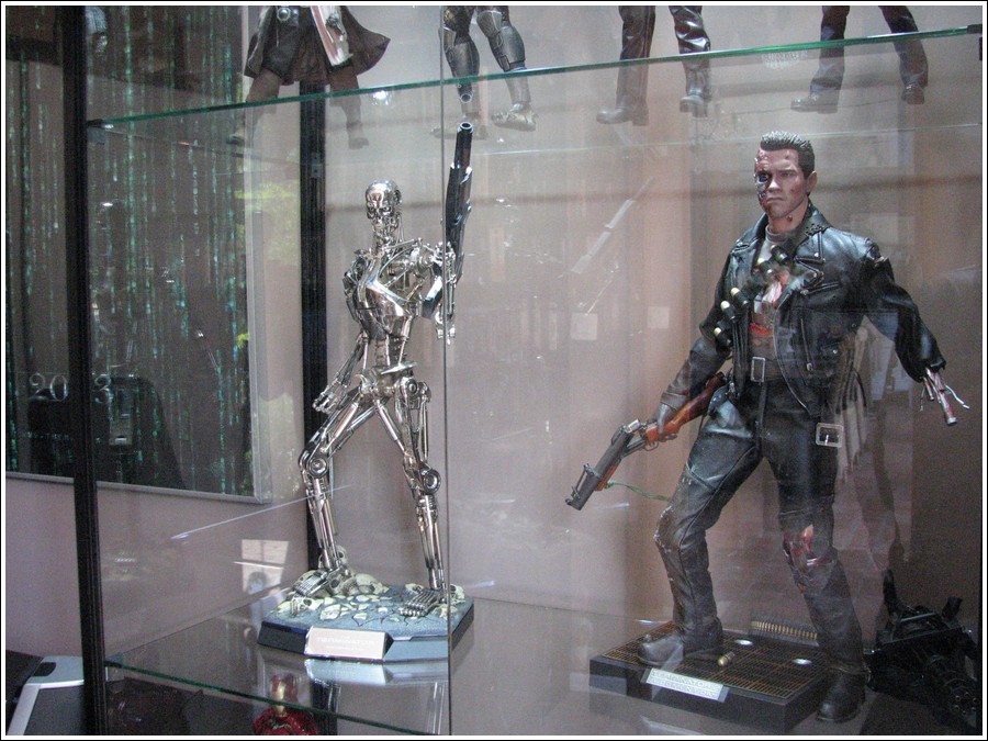 Collection n°89 : carrera [Terminator Hot Toys + Enterbay P18.] - Page 18 Img_5210