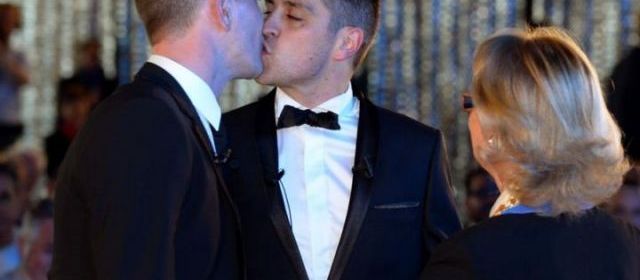 Premier mariage homosexuel en France : Vincent et Bruno vont se dire oui à la mairie de Montpellier  28473010