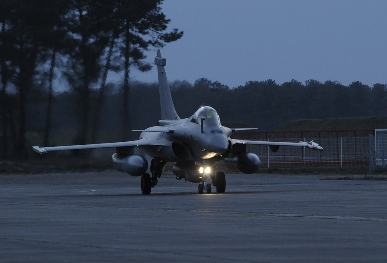 Mont-de-Marsan le centenaire de l'escadrille BR11 Rafale10