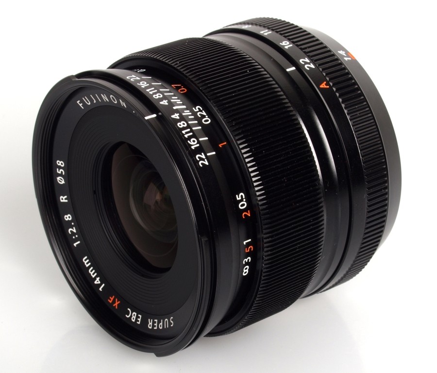 Fujinon XF 14mm f/2.8 R  TIPA Awards 2013 Meilleur objectif pour hybride à focale fixe