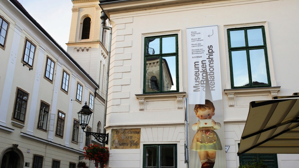 Le musée des relations rompues Aa3910