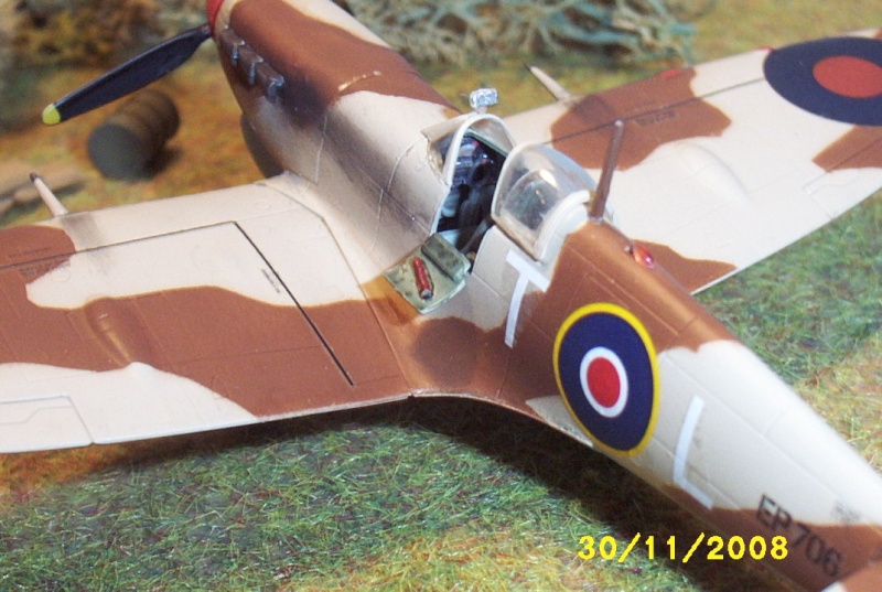 SPITFIRE Mk VB version trop ( italeri 1/72) Conco211