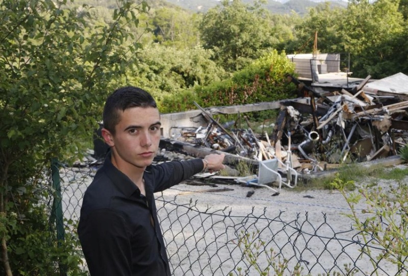 Alpes-de-Haute-Provence : Löys, 14 ans, a sauvé sa petite voisine des flammes V112