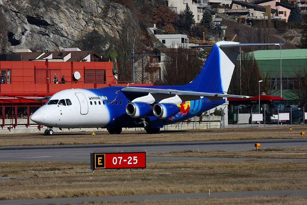 Petit reportage Sion international Airport 11020217