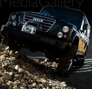 E tornata.... La hanno chiamata Massif ma "Campagnola è" Iveco_10