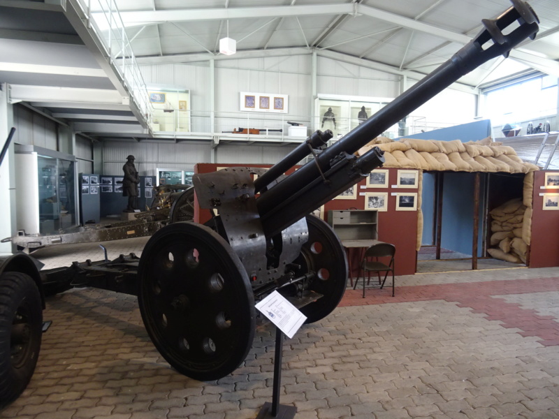 Pavilhão de Armas, Museu Militar do Porto & Polícia Judiciária Militar - Unidade de Investigação Criminal do Porto Dsc00411