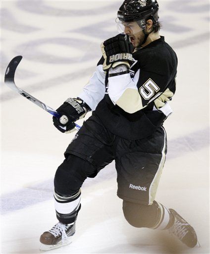 The Detroit News - Page 5 Letang10