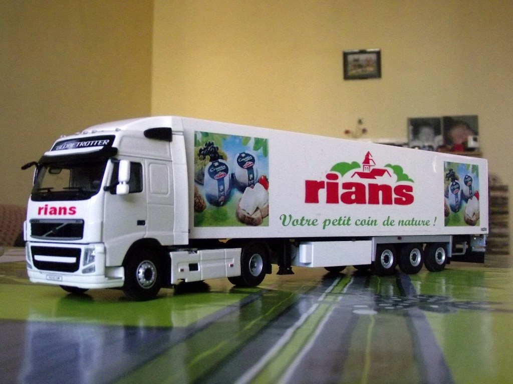 camion 1/50 " Transport RIANS du 18" Volvo_32