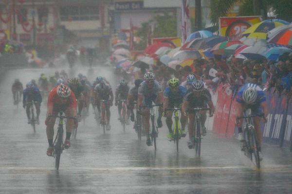 TOUR DU LANGKAWI --Malaisie-- 23.01 au 01.02.2011 Stage810