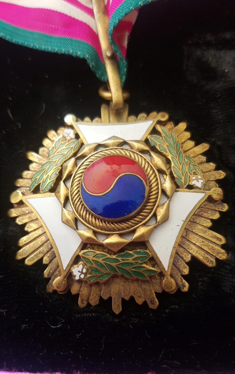  l’Ordre du Mérite du Service Diplomatique de la Corée du Sud 20211048