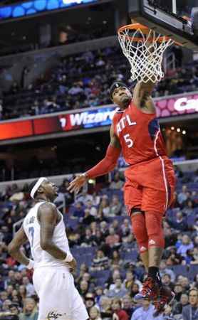 Hawks 99, Wizards 92; Smith anota 29 y gana 16 rebotes I0765c10