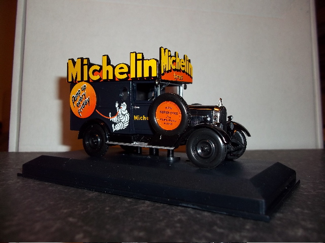 Michelin Collection 1/43 vans Morris10