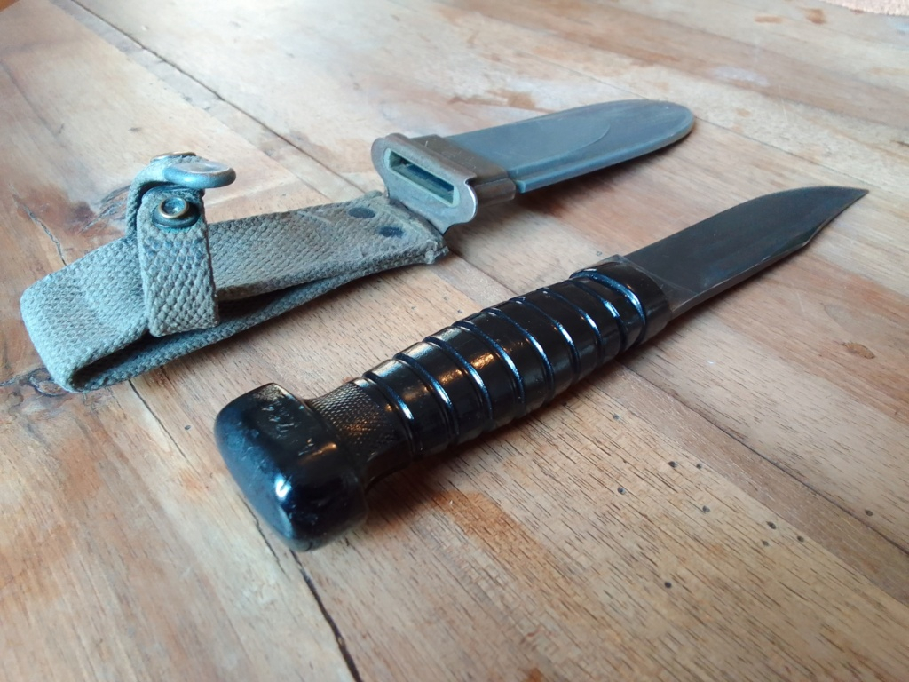 Couteau USN Mark 1 COLONIAL - modèle rare ? Img_2014