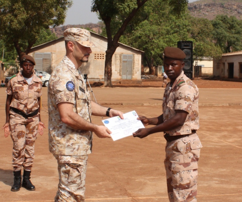 Armée Malienne / Armed and Security Forces of Mali - Page 7 Img_2913