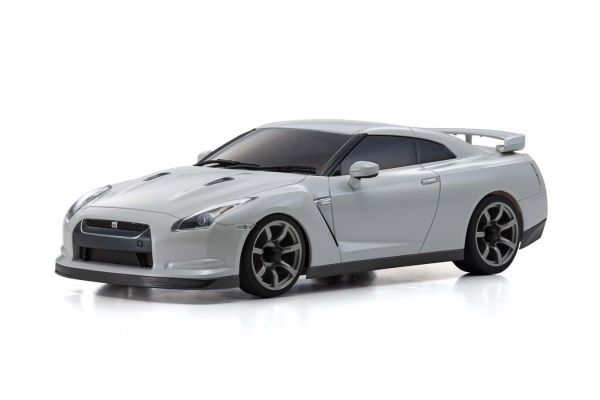 Nouvelles carrosseries  kyosho pour ce mois de septembre 22 Nissan23