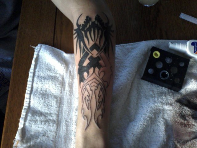 avez vous un tatouage ? si oui comment es t'il ??? Tatoo10