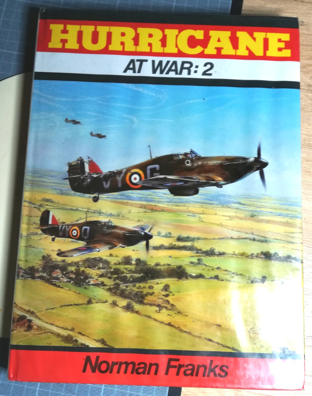  [Concours " Les 80 Ans des FAFL"] Hurricane MkIIc René Mouchotte octobre 1941- Arma Hobby - 1/72 - Page 3 Img_2451