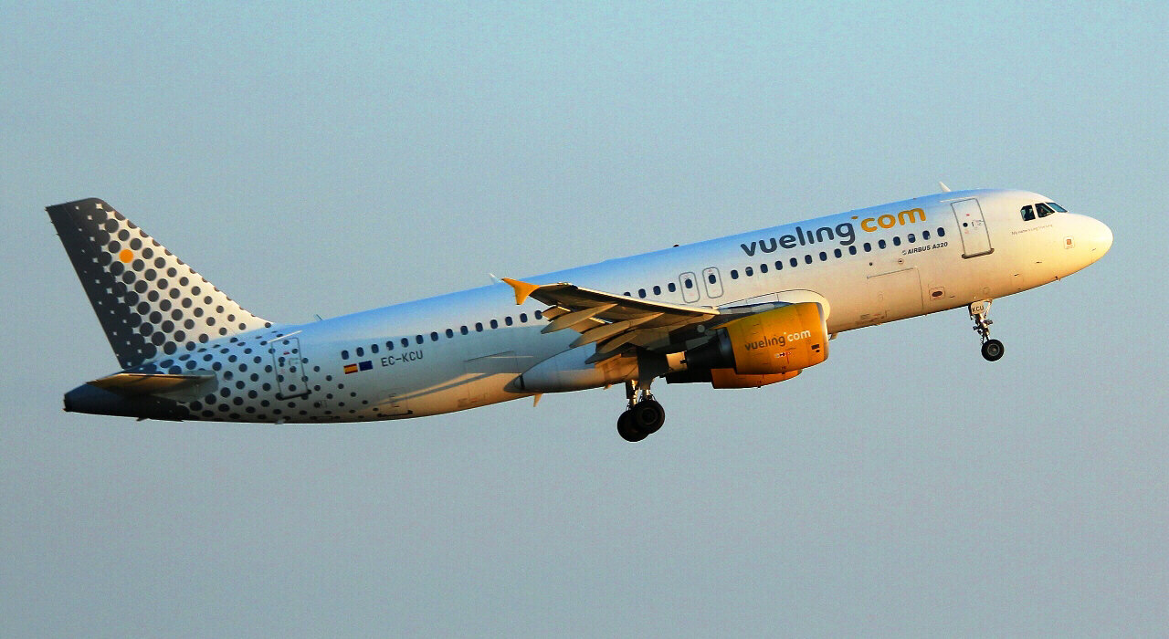 Le Vueling du jour 02.06.13 0206-011