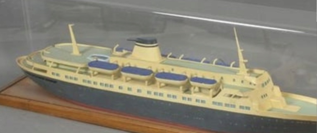 Qui peut m’identifier ce bateau - Page 5 2019-111