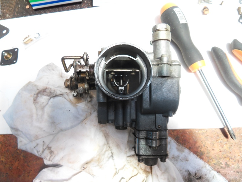 restauration carburateur LJ80 Sdc16120