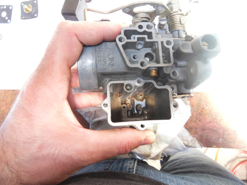 restauration carburateur LJ80 Sdc16127