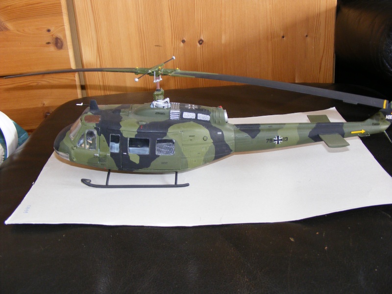 Bell UH-1 ( D ) 1:32 von Revell Dscf1014