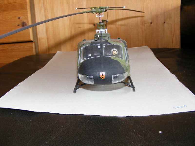 Bell UH-1 ( D ) 1:32 von Revell Dscf1016