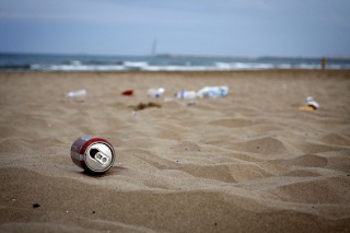 Trouvez un ou plusieurs déchets et les mettre dans une poubelle Ecolo_10