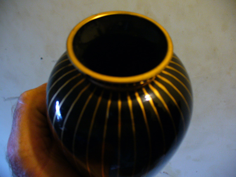 ID another one  from the 50's Vase Top10